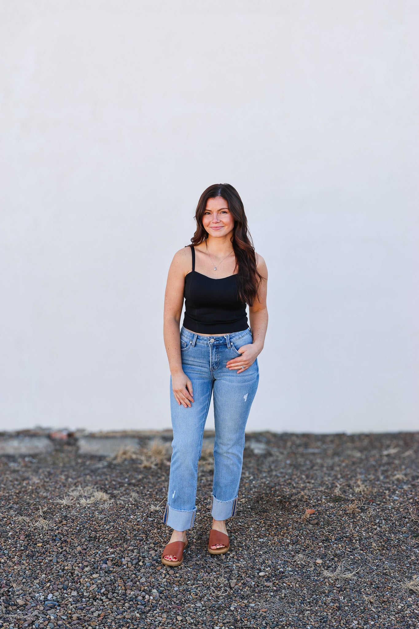Risen Mid-Rise Crop Straight